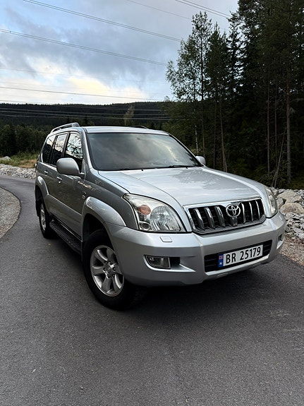 Toyota Land Cruiser 14 of 30