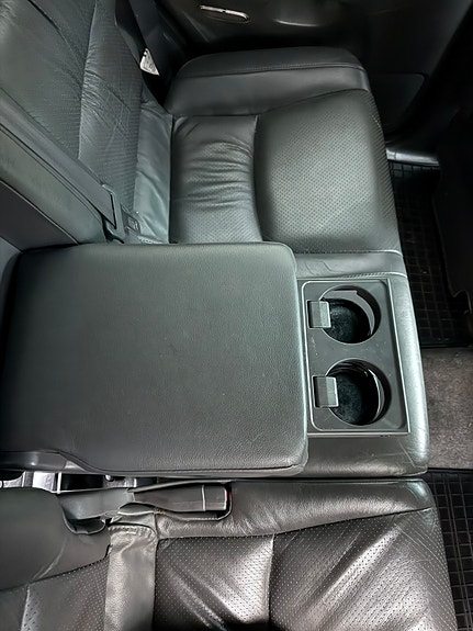 Toyota Land Cruiser 24 of 30