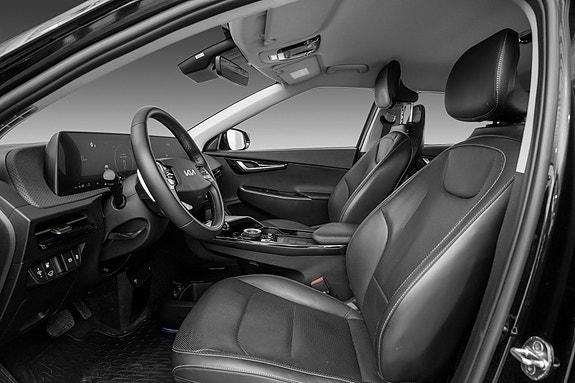 Kia EV6 10 of 27