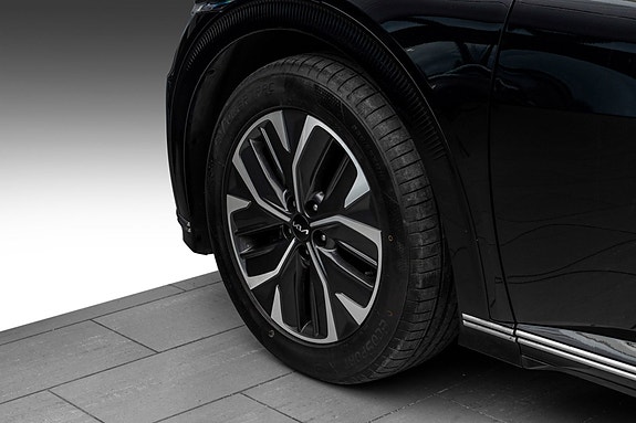 Kia EV6 7 of 27