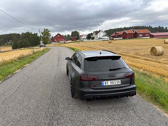 Audi RS6 4 of 9