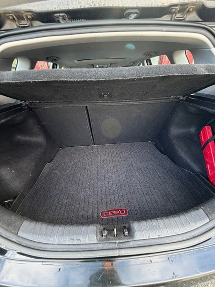 Kia Ceed 30 of 30