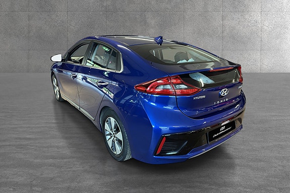 Hyundai IONIQ 4 of 30