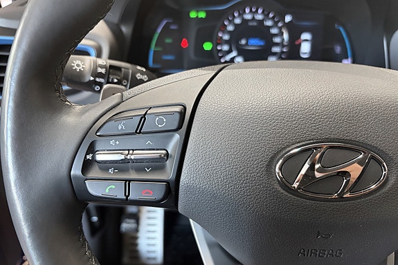 Hyundai IONIQ 19 of 30