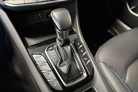 Hyundai IONIQ 21 of 30