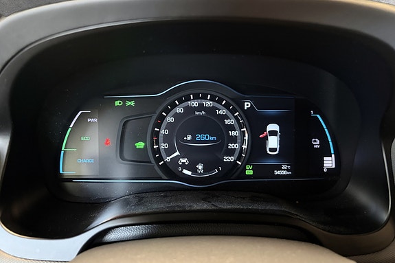 Hyundai IONIQ 16 of 30