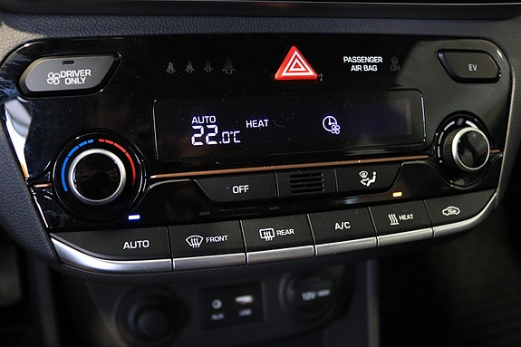 Hyundai IONIQ 27 of 30