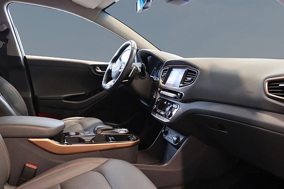 Hyundai IONIQ 6 of 30