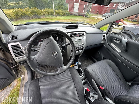 Suzuki Liana 19 of 30