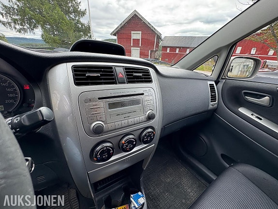 Suzuki Liana 24 of 30