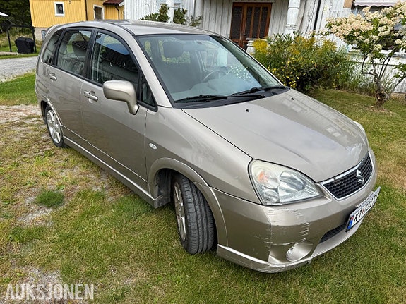 Suzuki Liana 3 of 30