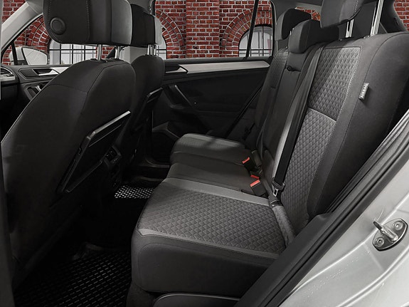 Volkswagen Tiguan 24 of 25