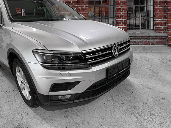 Volkswagen Tiguan 10 of 25