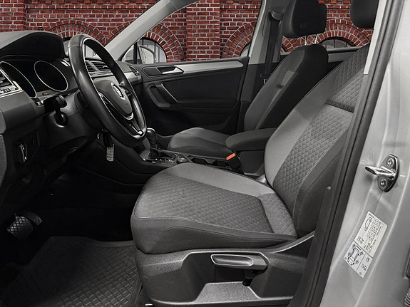 Volkswagen Tiguan 15 of 25
