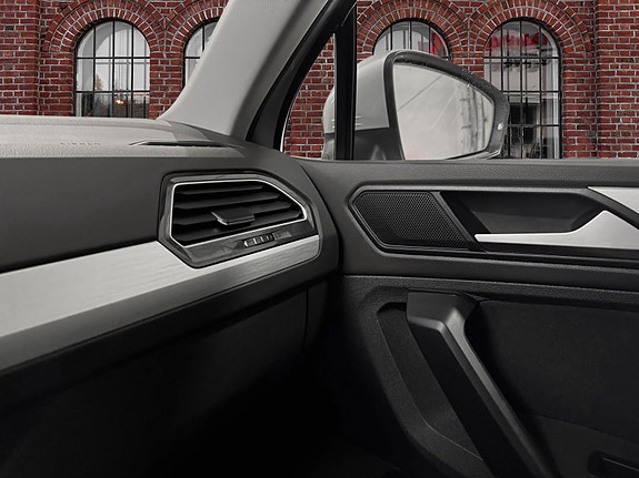 Volkswagen Tiguan 22 of 25