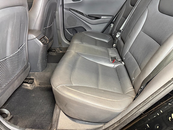 Hyundai IONIQ 21 of 30