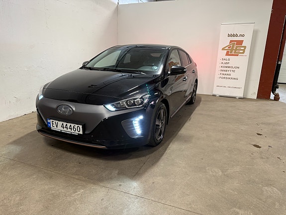 Hyundai IONIQ 2 of 30
