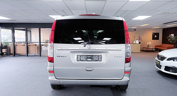 Mercedes-Benz Viano 5 of 22