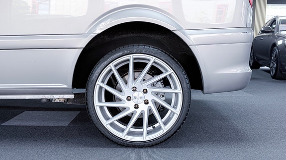 Mercedes-Benz Viano 8 of 22