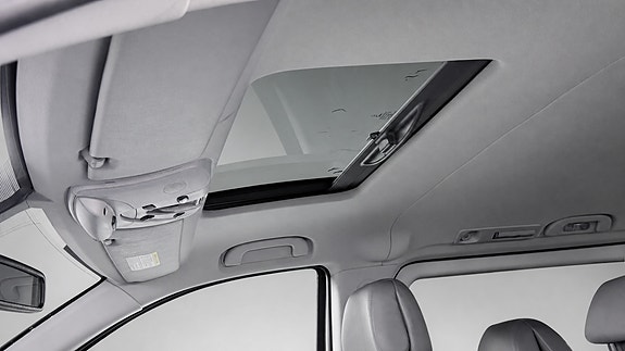 Mercedes-Benz Viano 14 of 22