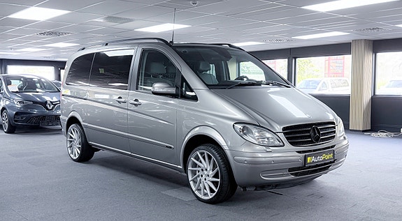 Mercedes-Benz Viano 3 of 22
