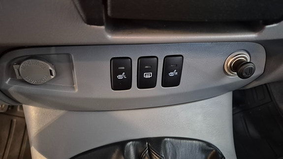 Toyota HiLux 14 of 20