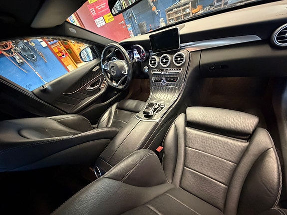 Mercedes-Benz C350 e 14 of 21