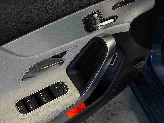 Mercedes-Benz A250 e 20 of 30