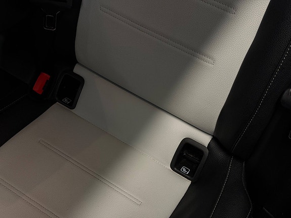Mercedes-Benz A250 e 30 of 30