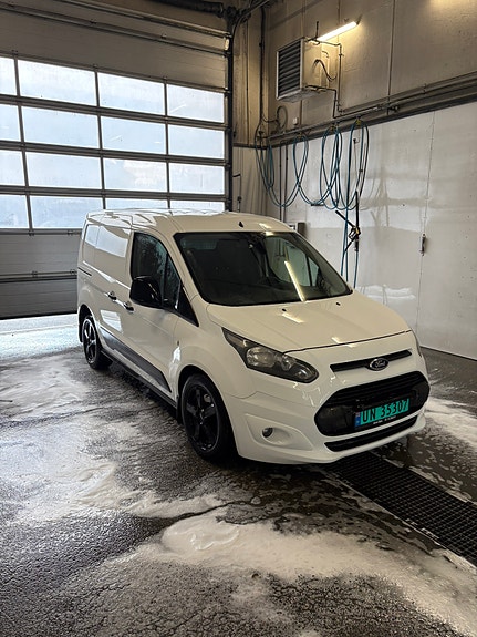Ford Transit Connect 9 of 18