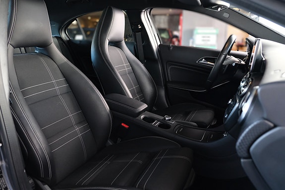 Mercedes-Benz A180 30 of 30