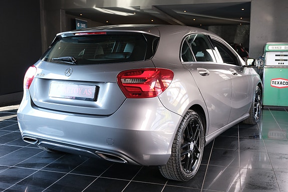Mercedes-Benz A180 6 of 30