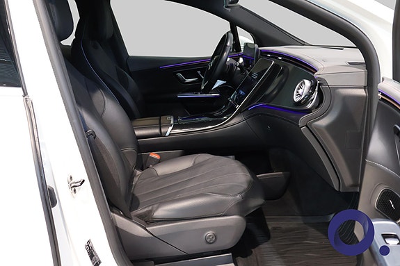 Mercedes-Benz EQE SUV 10 of 30