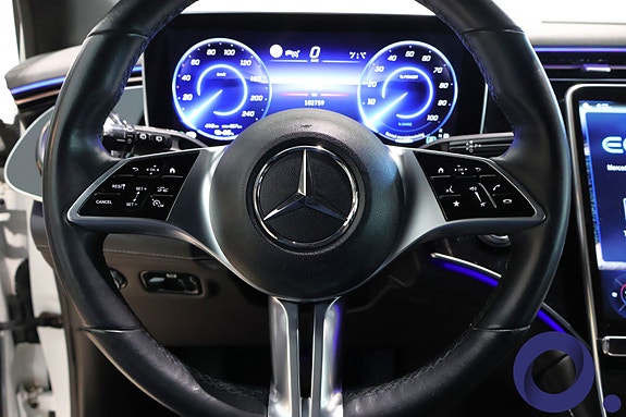 Mercedes-Benz EQE SUV 19 of 30