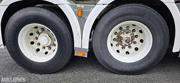 Scania R560 LA6X2HNB 25 of 30
