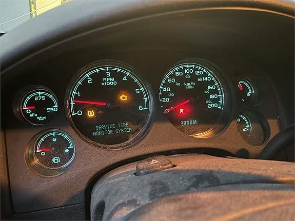 Chevrolet Tahoe 12 of 23