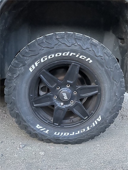 Chevrolet Tahoe 16 of 23