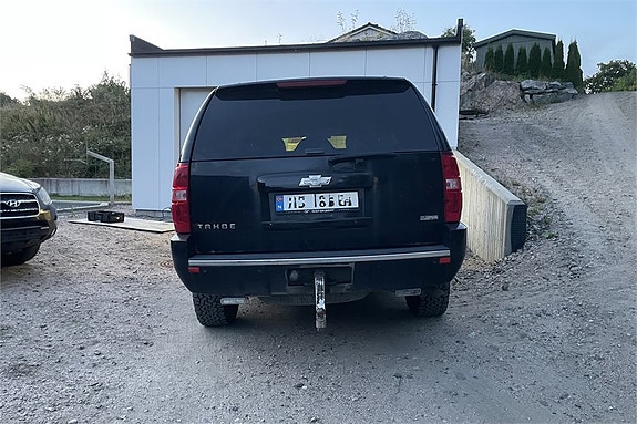 Chevrolet Tahoe 5 of 23