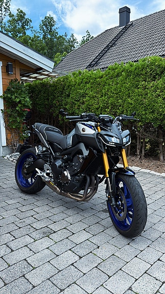 Yamaha MT-09 SP 2 of 6