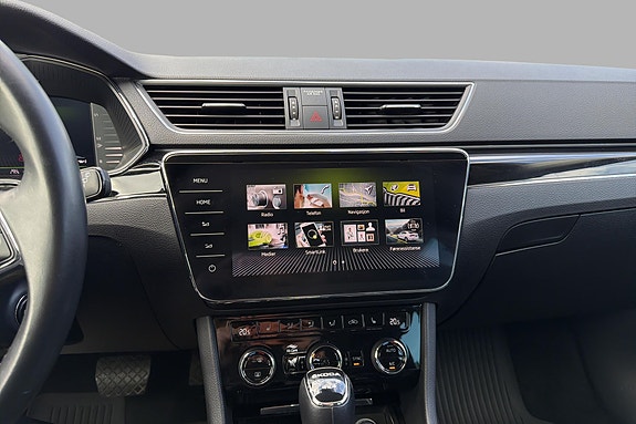 Skoda Superb 14 of 22