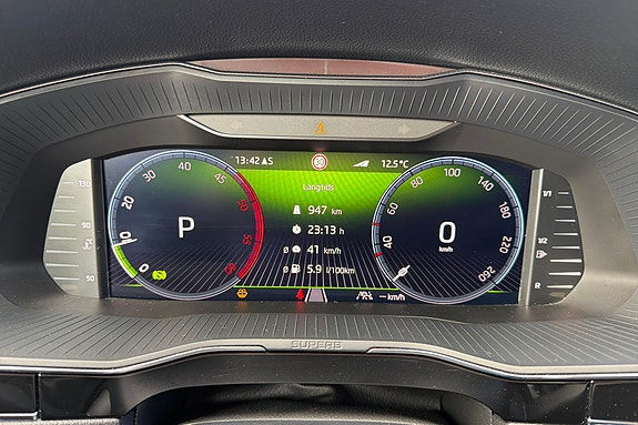 Skoda Superb 15 of 22