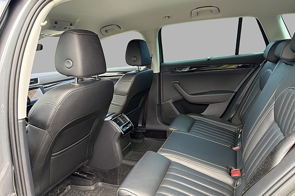 Skoda Superb 17 of 22