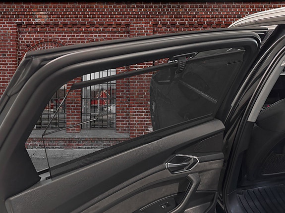 Audi e-tron 24 of 25