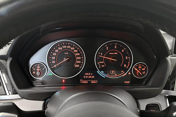 BMW 320xd 12 of 26