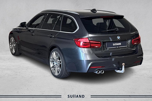 BMW 320xd 3 of 26