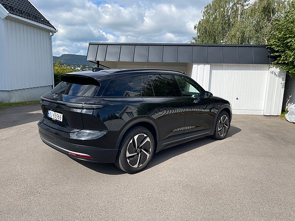 NIO EL6 3 of 26