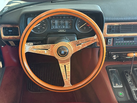 Jaguar XJS 12 of 21