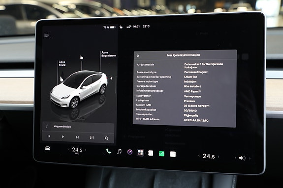 Tesla Model Y 26 of 29