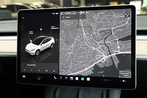 Tesla Model Y 21 of 29