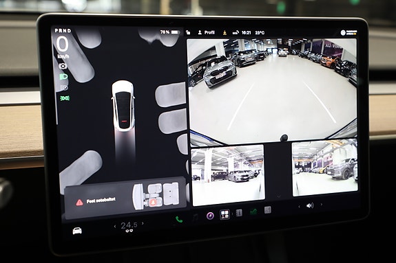 Tesla Model Y 27 of 29